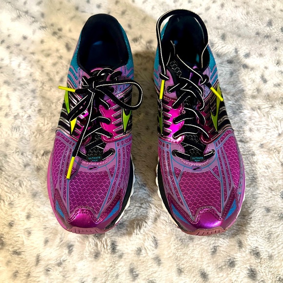 Brooks Women's Multicolor Running Shoes - Picture 1 of 6